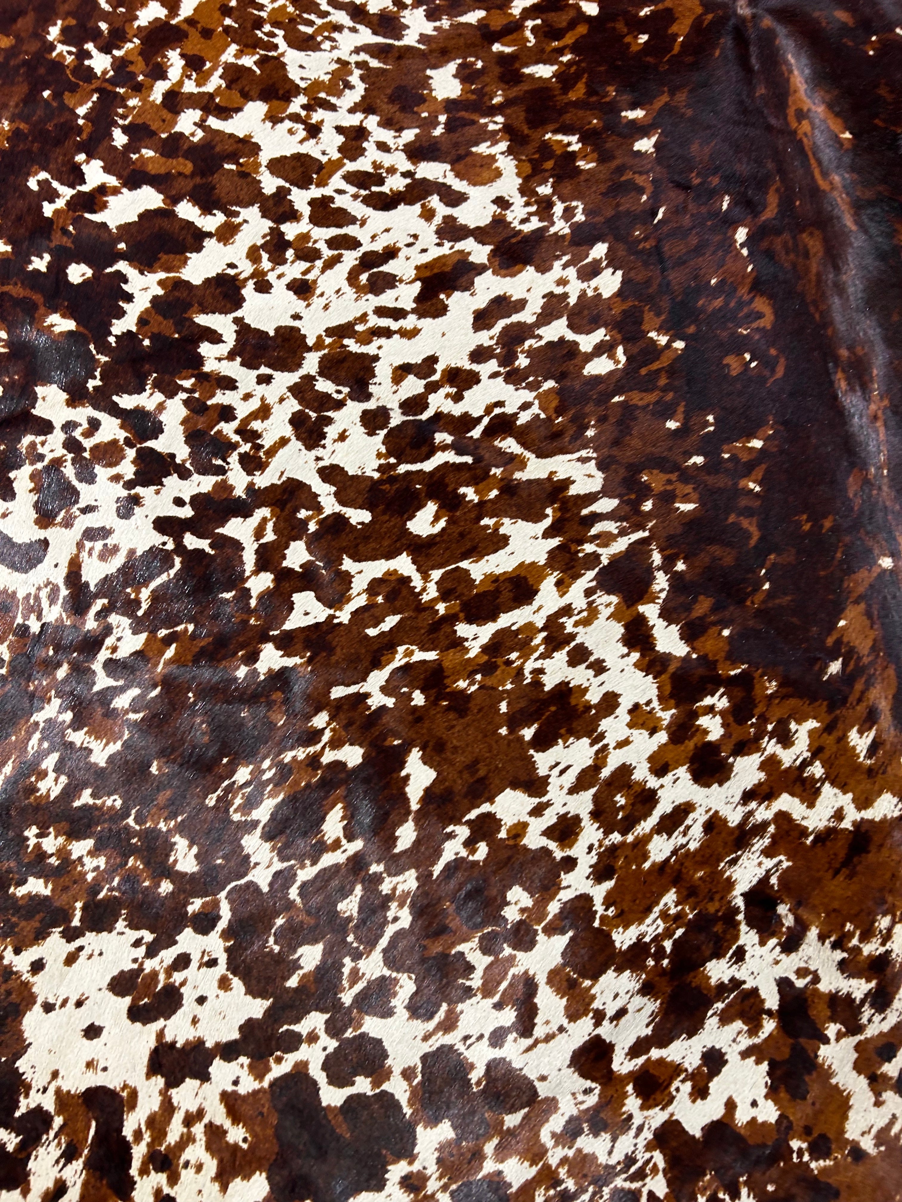 Speckled Tricolor Printed Cowhide Rug Size: 7.5x6.5 feet D-041