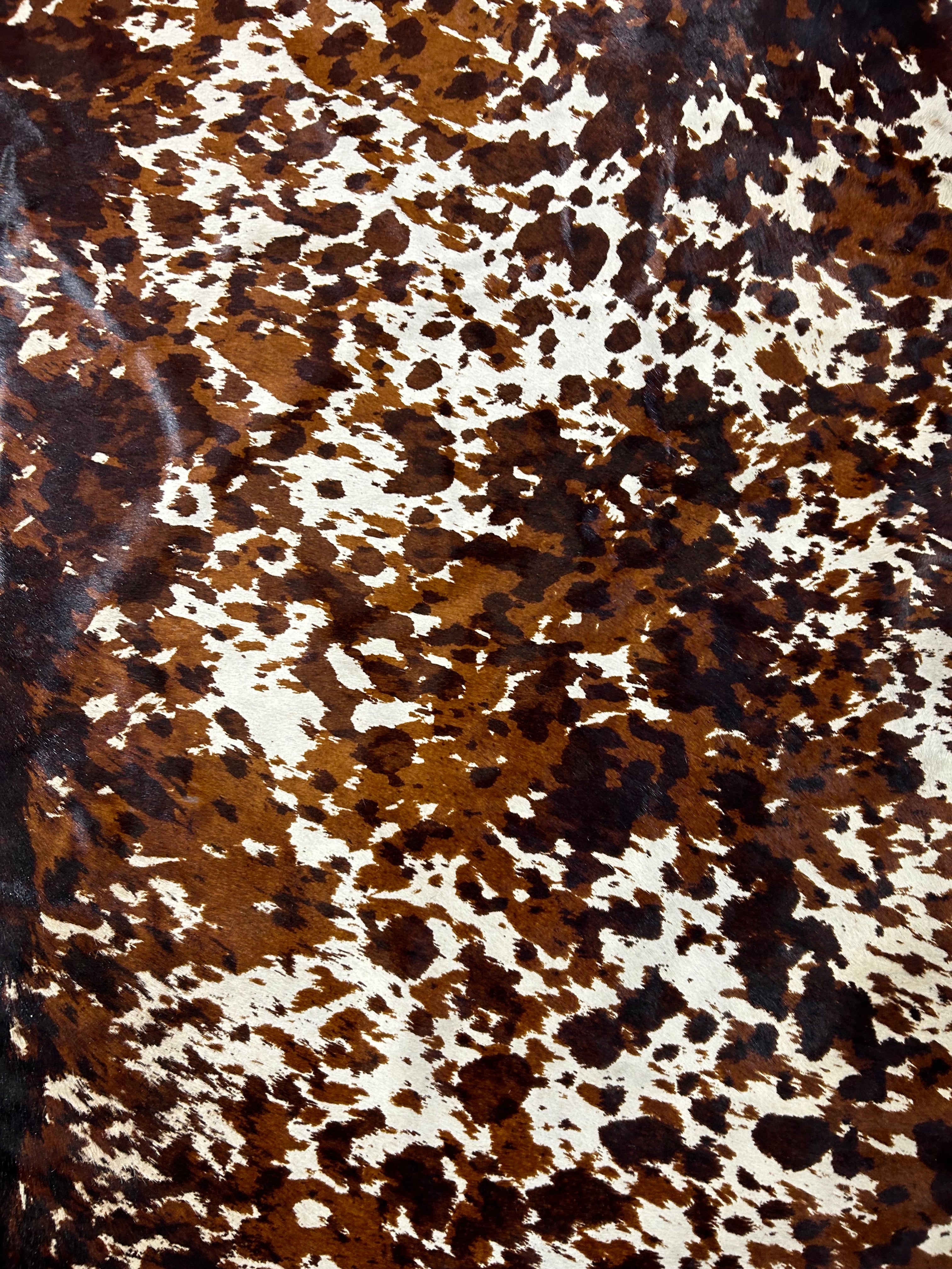 Speckled Tricolor Printed Cowhide Rug Size: 7.5x6.5 feet D-041