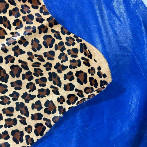 Leopard Print Cowhide Rug Size: 7x6 feet Z-180