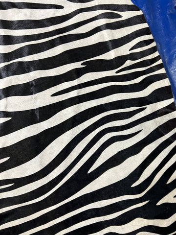 Black & White Zebra Print Cowhide Rug (1 patch) Size: 7.2x6 feet D-044
