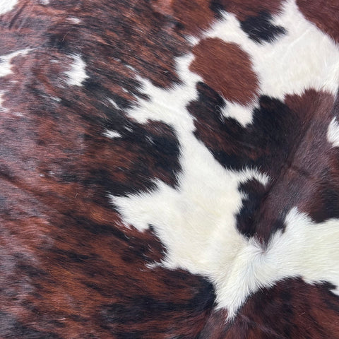 Tricolor Cowhide Rug (45 sq ft) - DARK BROWN Size: 7.5x7 feet Colombia-128