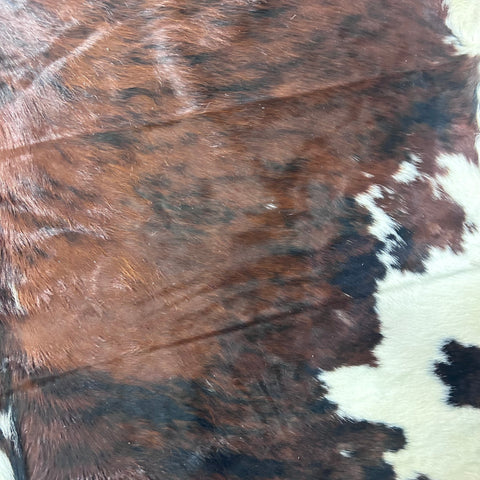 Tricolor Cowhide Rug (45 sq ft) - DARK BROWN Size: 7.5x7 feet Colombia-128