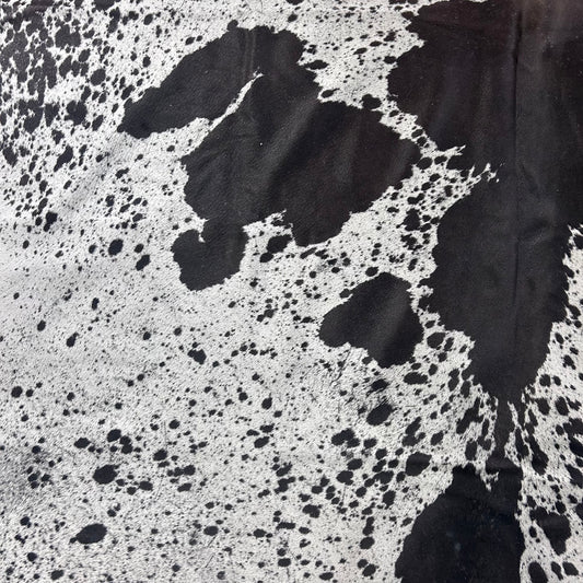 Salt & Pepper Dark Chocolate and White Speckled Cowhide Rug Size: 7.7x7 feet Z-037