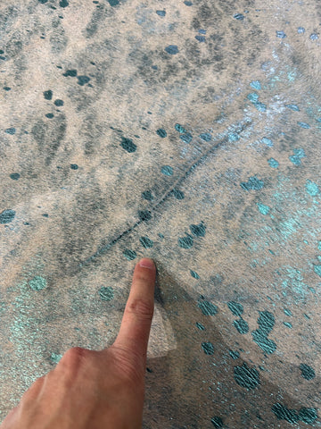 Turquoise Metallic Acid Washed Cowhide Rug Size: 7x5.7 feet D-065