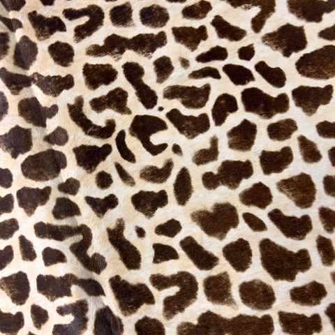 Giraffe Print Cowhide Rug Size: 7x6 feet D-597