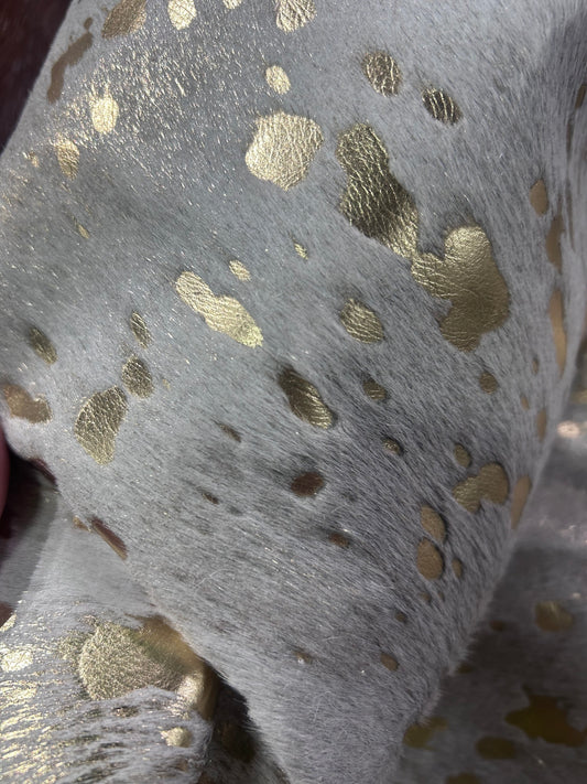 Hereford Cowhide Rug Size: 8x7.2 feet J-056