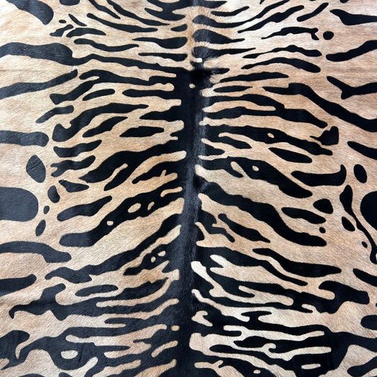 Java Tiger with Light Background Cowhide Rug Size: 7x7 feet Z-363