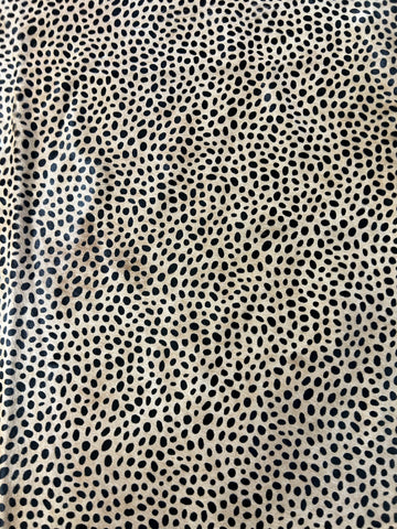Cheetah Cowhide Rug (beige background/ Big size!) Size: 7.5x7 feet D-093