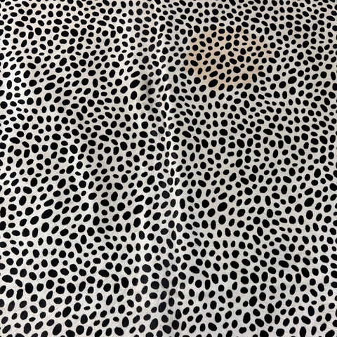 Cheetah Cowhide Rug (very light background/center has a light beige spot) Size: 7x6.2 feet D-599