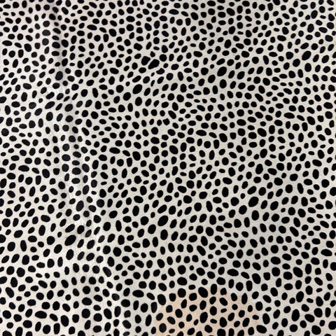 Cheetah Cowhide Rug (very light background/center has a light beige spot) Size: 7x6.2 feet D-599