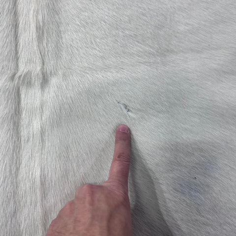 Solid White Cowhide Rug (patch/ 37 sq ft) Size: 7x6 feet Colombia-7