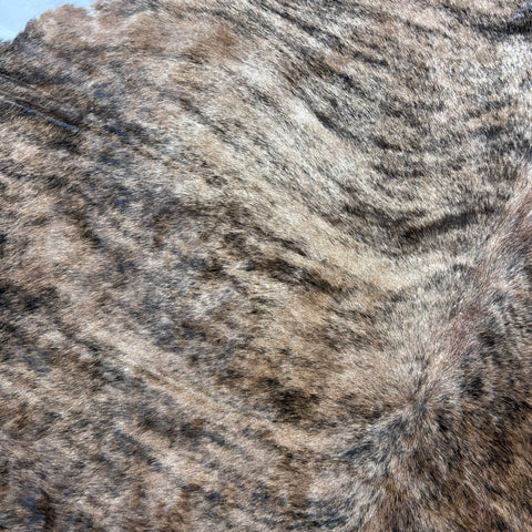 Medium Brindle White Belly Cowhide Rug (43 sq ft) Size: 7.7x7 feet Colombia-53