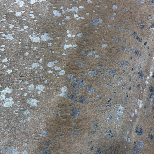 Silver Metallic Cowhide Rug (beige background) Size: 7.2x7 feet J-073