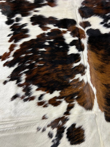 Tricolor Cowhide Rug (100% perfect and gorgeous!) Size: 7x7 feet D-122