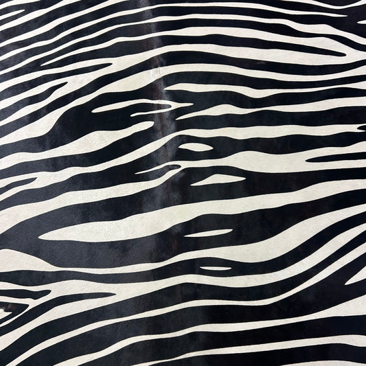 Horizontal Pattern Zebra Print Cowhide Rug Size: 7x5.5 feet Z-381