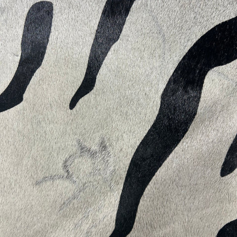 Grey Java Tiger Cowhide Rug (fire brand) Size: 6.2x6 feet Z-382