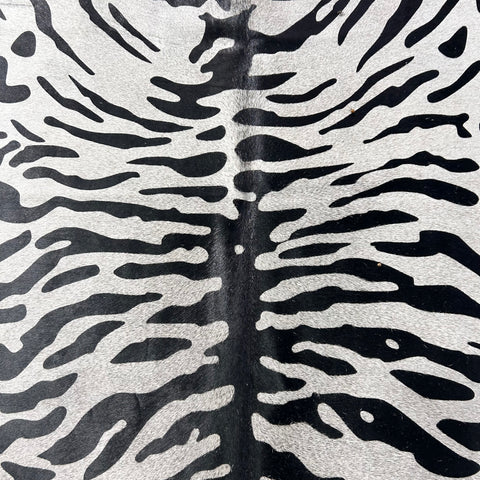 Grey Java Tiger Cowhide Rug (fire brand) Size: 6.2x6 feet Z-382