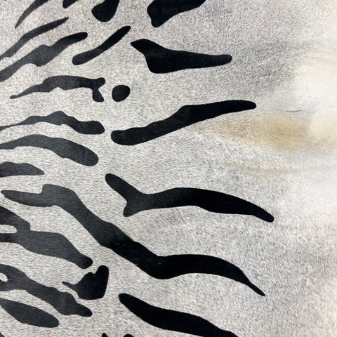 Grey Java Tiger Cowhide Rug (fire brand) Size: 7x6.7 feet Z-384