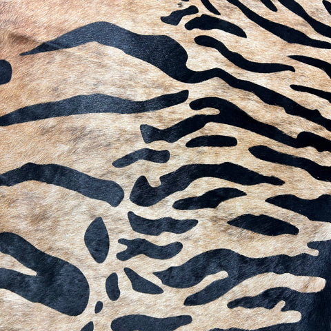 Java Tiger with Medium Brindle background Cowhide Rug Size: 8x6.5 feet Z-386
