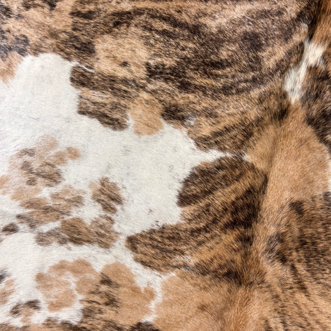 Gorgeous Beige Tricolor Brazilian Cowhide Rug Size: 7.5x6 feet D-663