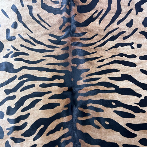 Siberean Tiger Print Cowhide Rug Size: 7.7x6.5 feet Z-189