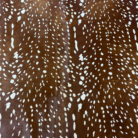 Axis Deer Print (Medium background/ 1 stitch) Size: 7x5.7 feet Y-171