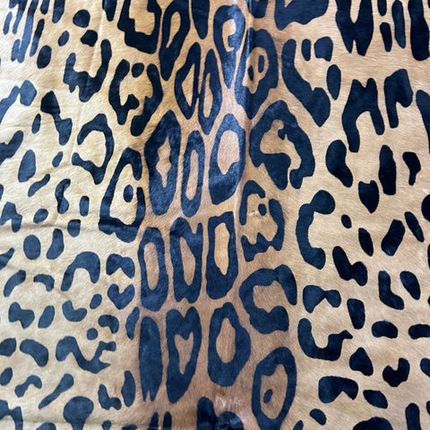 Jaguar Printed Cowhide Rug (some blury lines) Size: 7x6 feet Y-175