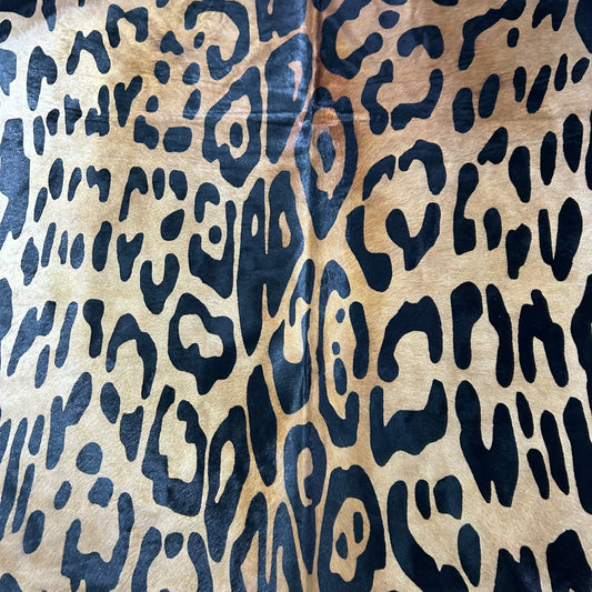 Jaguar Printed Cowhide Rug (darker background) Size: 7.5x6 feet Y-176