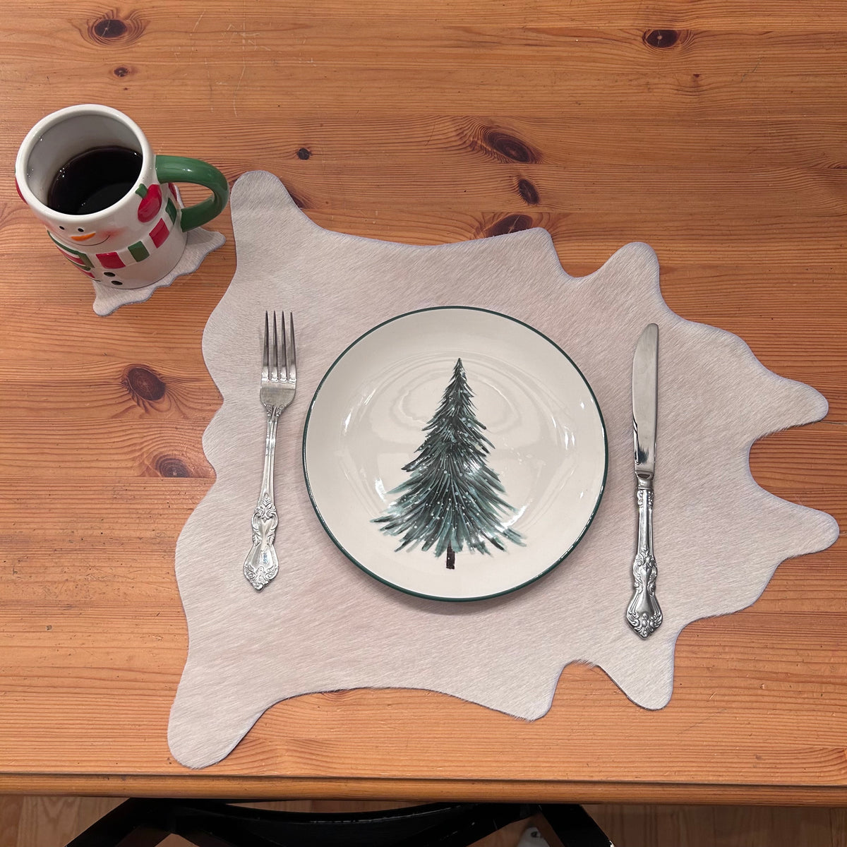 Place Mat and Coaster Set - Grey, Black, Brindle, Brown and White Size: 19X17 inch