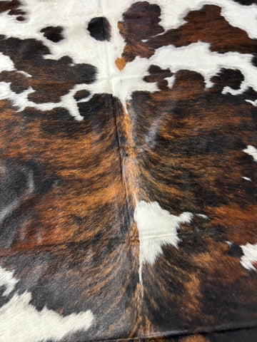 Gorgeous & HUGE Tricolor Cowhide Rug Size: 8x7 feet D-233