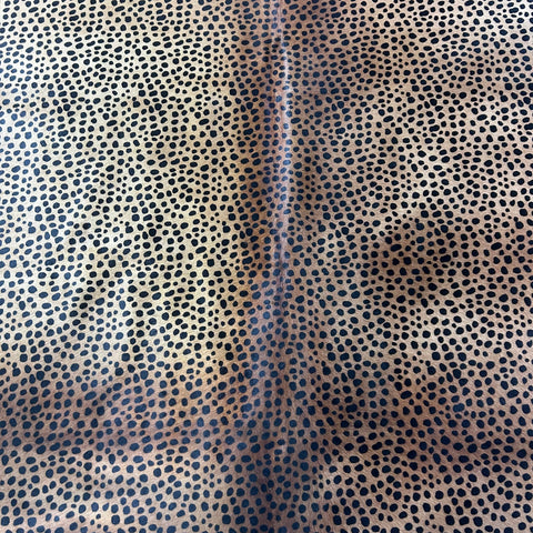 Cheetah Print Cowhide Rug (dark background) Size: 6.5x5.5 feet Z-208