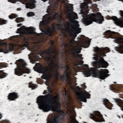 Tricolor Cowhide Rug (very nice pattern) Size: 7x6 feet D-723