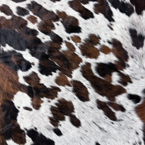 Tricolor Cowhide Rug (very nice pattern) Size: 7x6 feet D-723