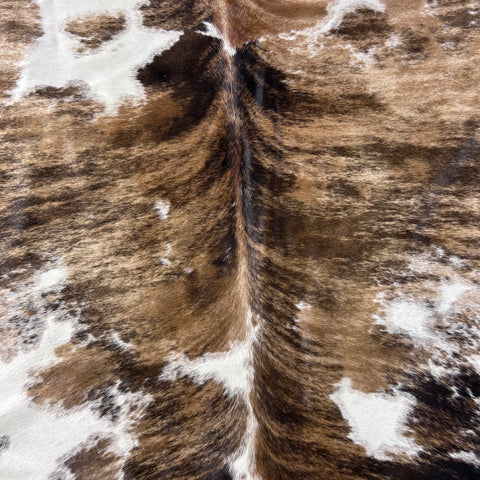 Gorgeous Tricolor Cowhide Rug (mainly light beige brindle tones) Size: 7.5x6 feet D-741