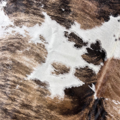 Gorgeous Tricolor Cowhide Rug (mainly light beige brindle tones) Size: 7.5x6 feet D-741