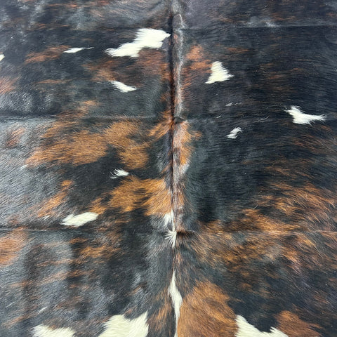 Tricolor Cowhide Rug (34 sq ft) Size: 6.5x6.5 feet Colombia-165