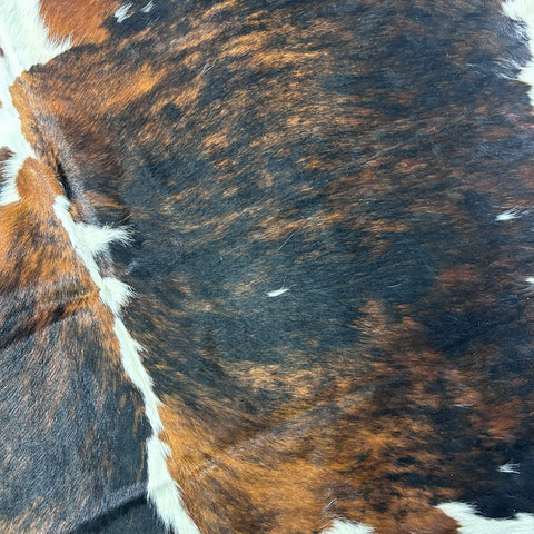 Tricolor Cowhide Rug (41.25 sq ft) Size: 7x7 feet Colombia-290