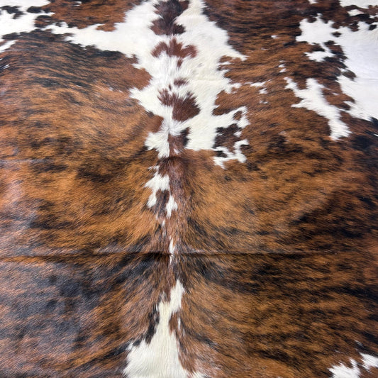 Tricolor Cowhide Rug (44.75 sq ft) Size: 8x7 feet Colombia-88