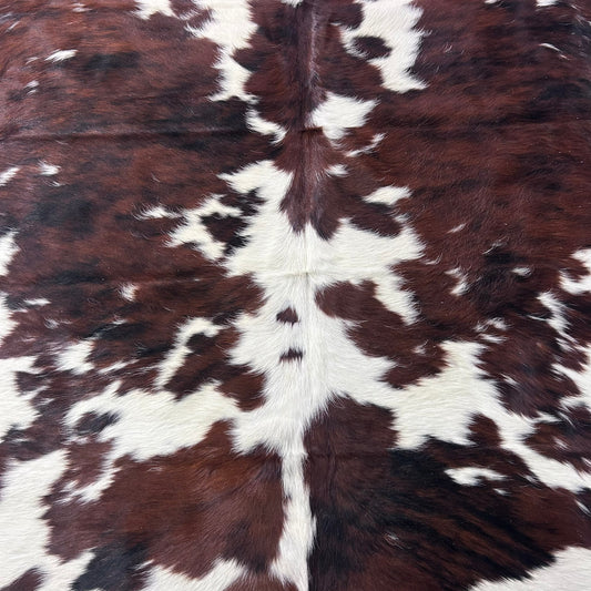Tricolor Cowhide Rug (37 sq ft) Size: 7x7 feet Colombia-87