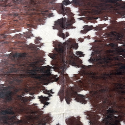 Tricolor Cowhide Rug (37 sq ft) Size: 7x7 feet Colombia-87