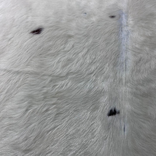 Almost Solid White Cowhide Rug (31 sq ft) Size: 6.5x5 feet Colombia-83