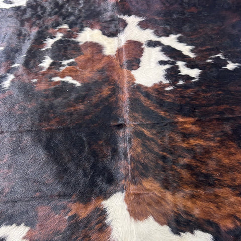 Tricolor Cowhide Rug (47.75 sq ft) Size: 8x7.5 feet Colombia-429