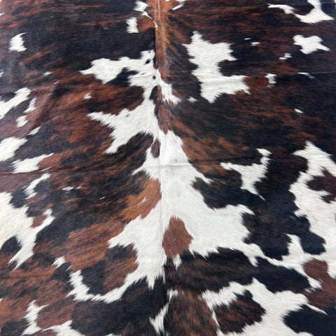 Tricolor Cowhide Rug (37.50 sq ft) Size: 7x7 feet Colombia-107