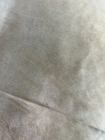 Palomino Cowhide Rug (gorgeous hair but a few small patches) Size: 8x7 feet D-294