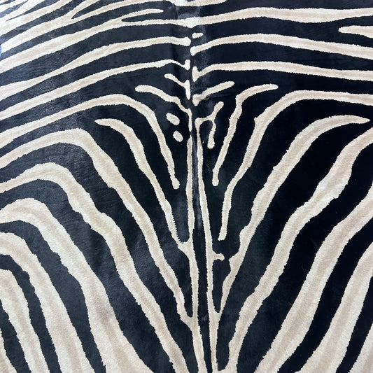 Genuine Zebra Print Cowhide Rug (black inner stripes and light brown outer stripes) Size: 7x5.5 feet Z-237