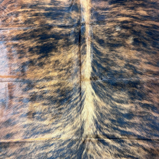 Exotic Brindle White Belly Cowhide Rug (34 sq ft) Size: 7x6 feet Colombia-114