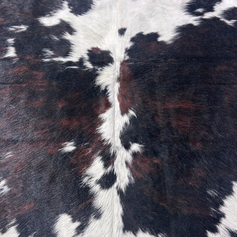Tricolor Cowhide Rug (35 sq ft) Size: 7x6 feet Colombia-116