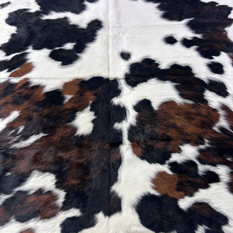 Tricolor Cowhide Cowhide Rug (38 sq ft) Size: 7x7 feet Colombia-109