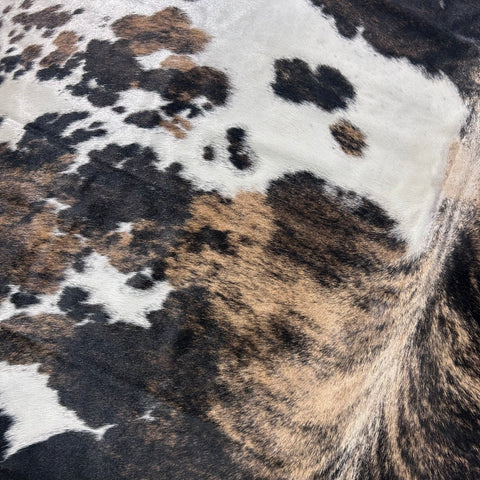 Beautiful Tricolor Cowhide Rug (48 .25 sq ft) Size: 8x7 feet Colombia-34