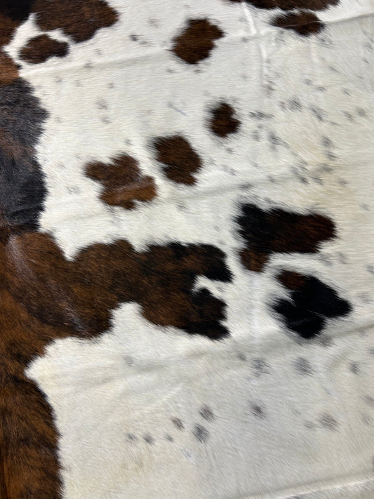 Tricolor Speckled Cowhide Rug D-313